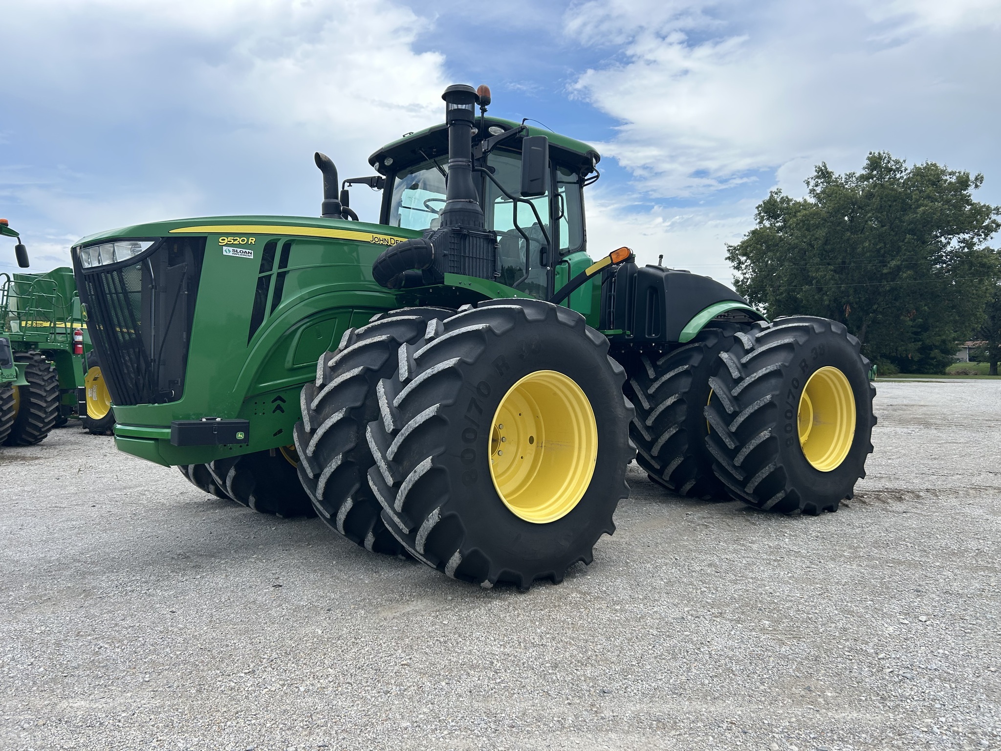 2020 John Deere 9520R Tractor
