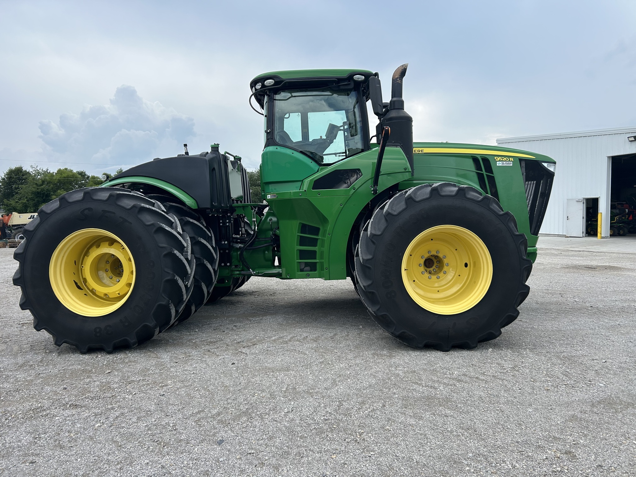 2020 John Deere 9520R Tractor