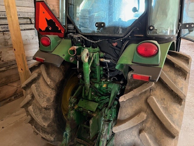 2017 John Deere 5100GN Tractor
