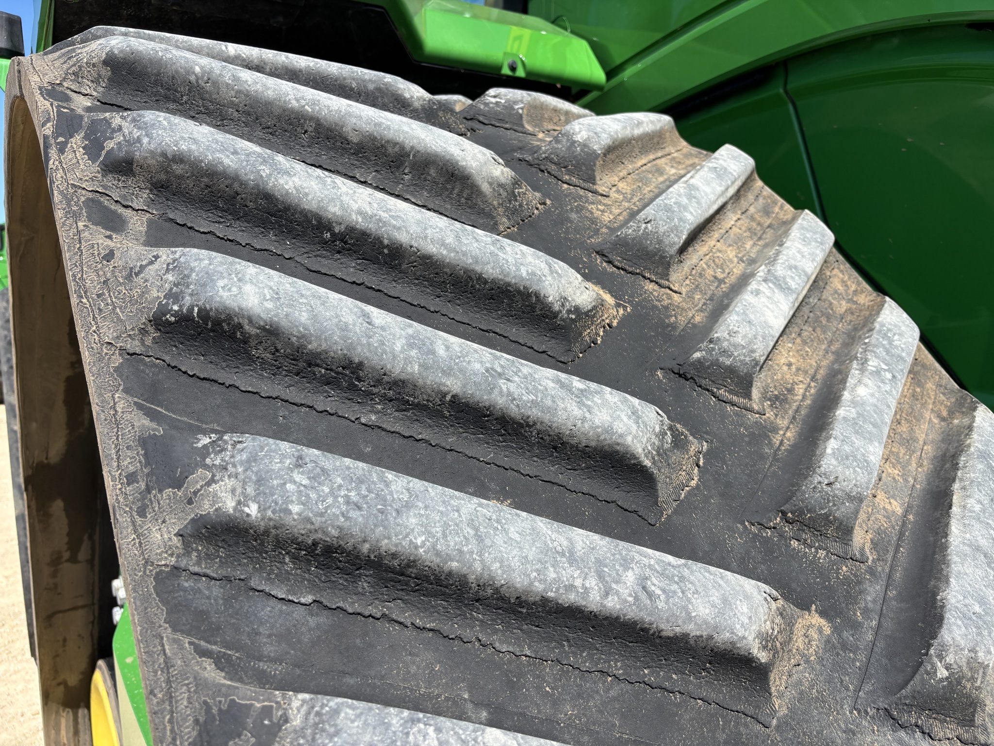 2022 John Deere 9RX 590 Tractor