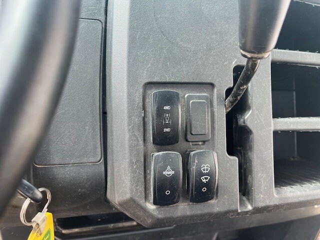 2023 John Deere XUV 835M ATVs and Utility Vehicle