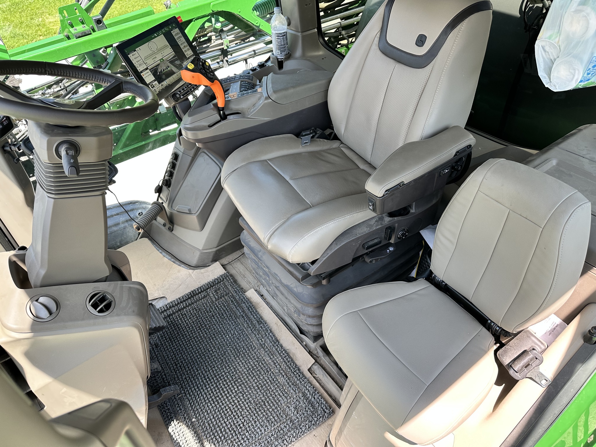 2025 John Deere 412R Self-Propelled Sprayer