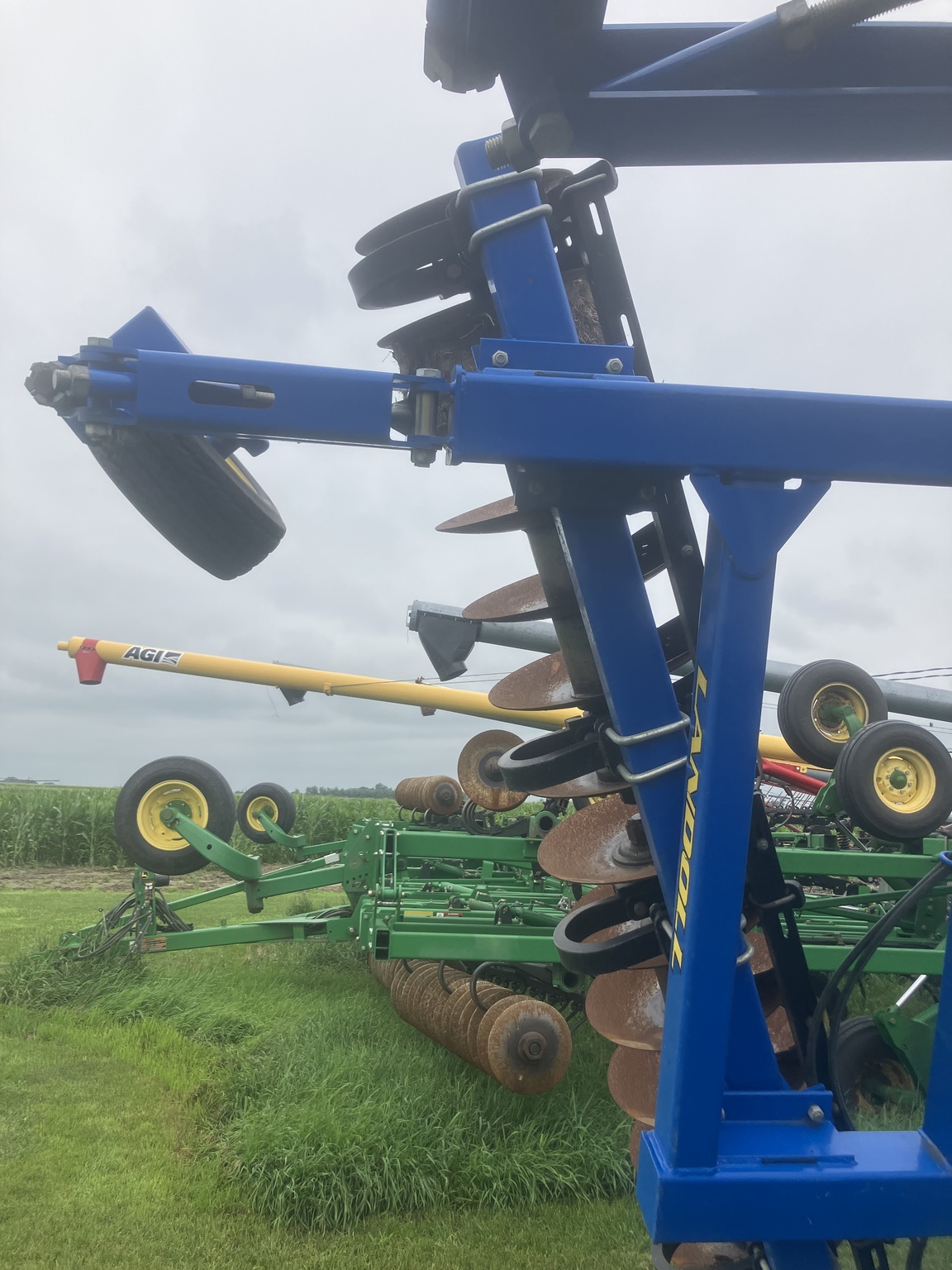 2011 Landoll 6230 Disk