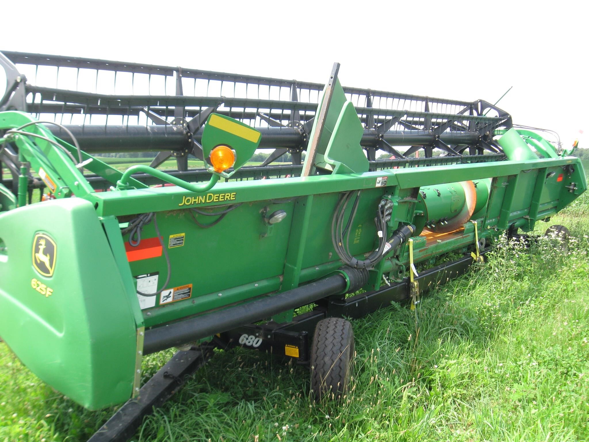2014 John Deere 625F Platform