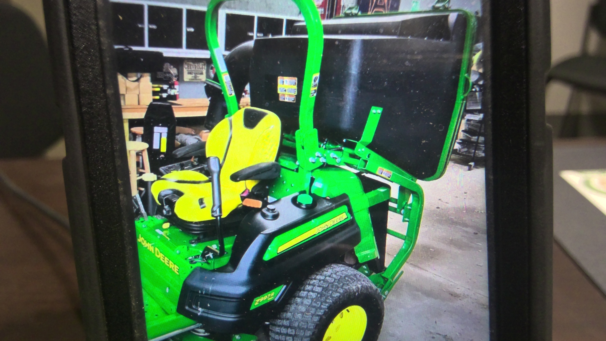  John Deere Material Collection Lawn Mower