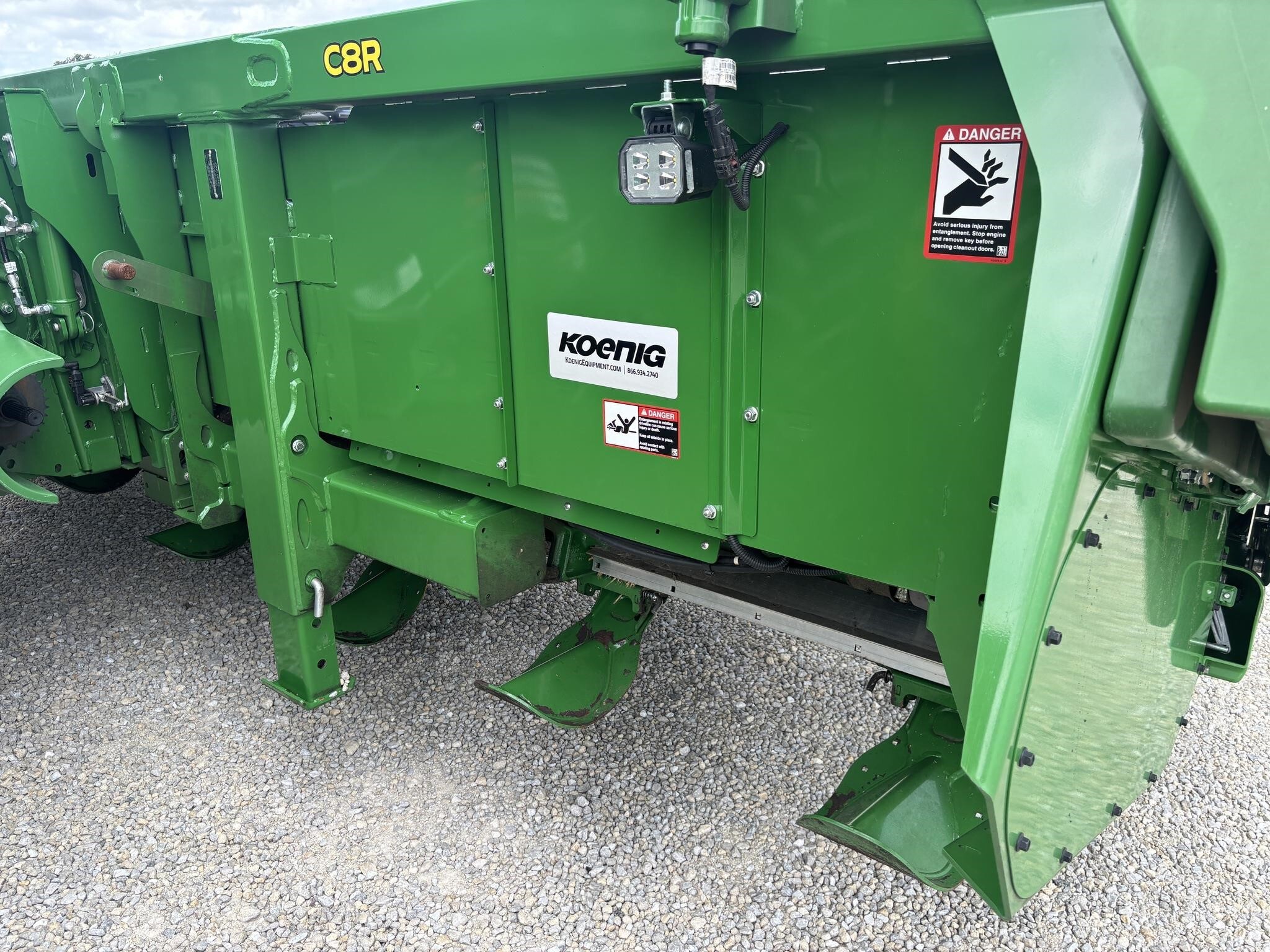 2022 John Deere C8R Corn Head