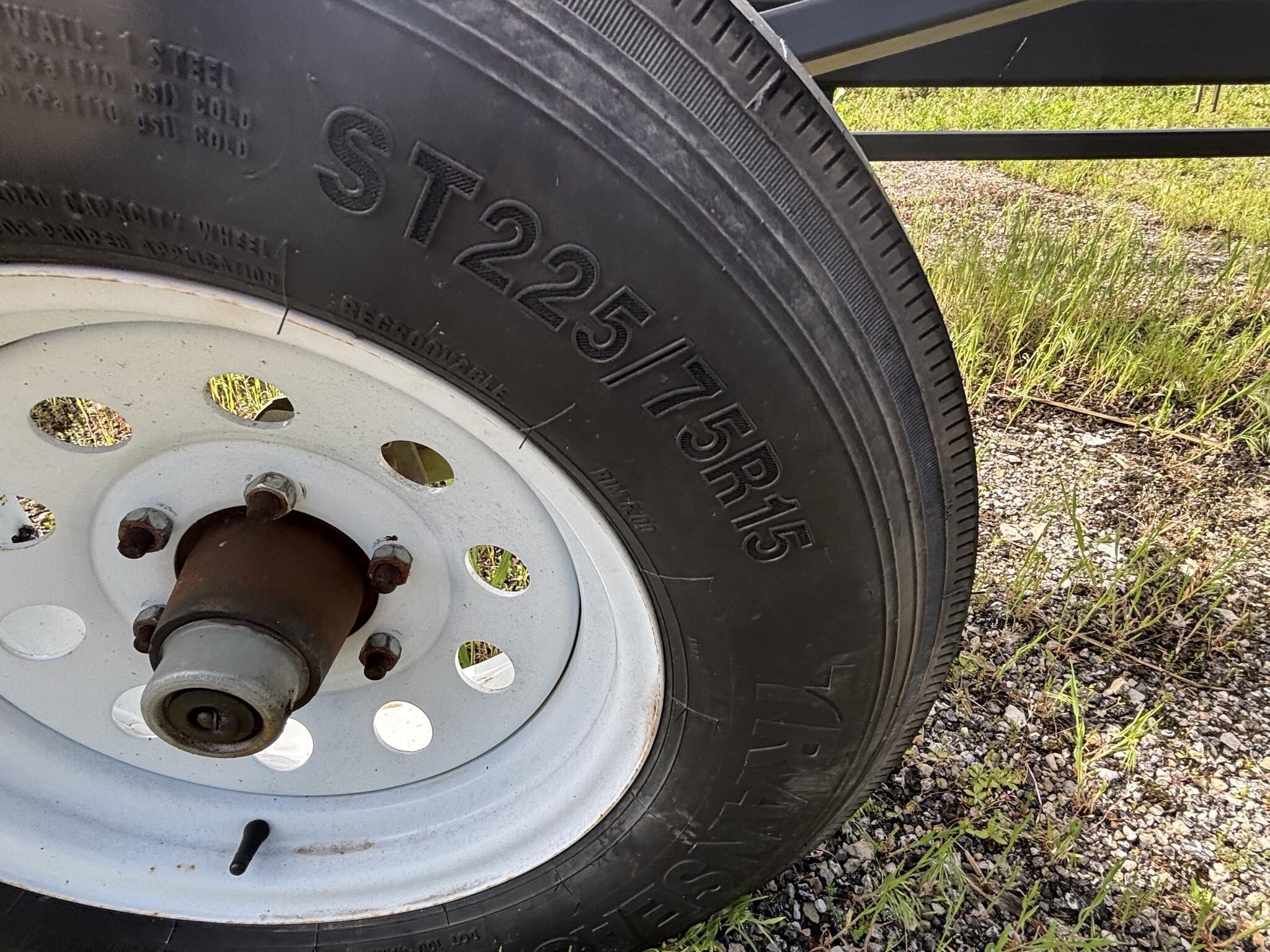 2013 Maurer 42 Header Trailer