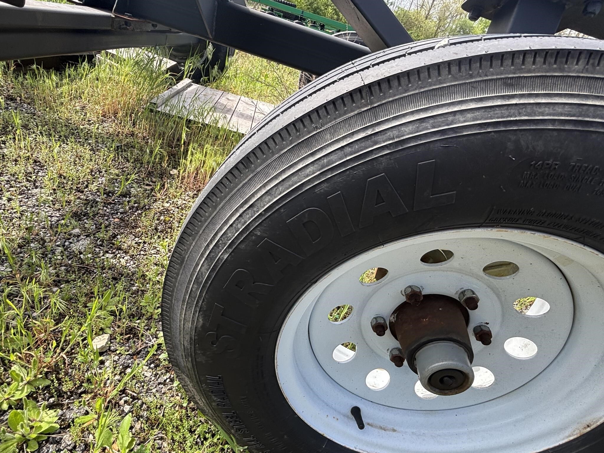 2013 Maurer 42 Header Trailer