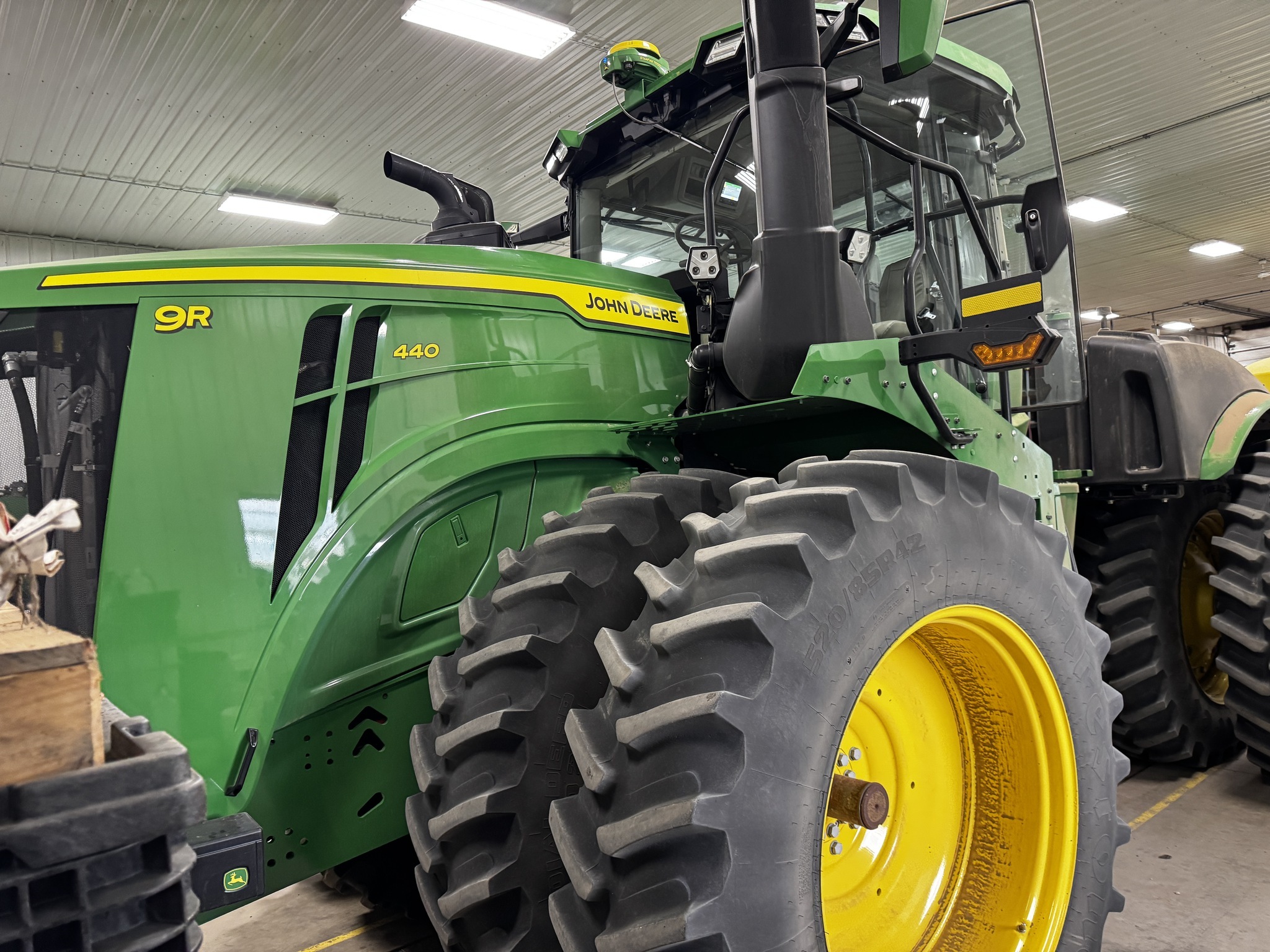 2023 John Deere 9R 440 Tractor
