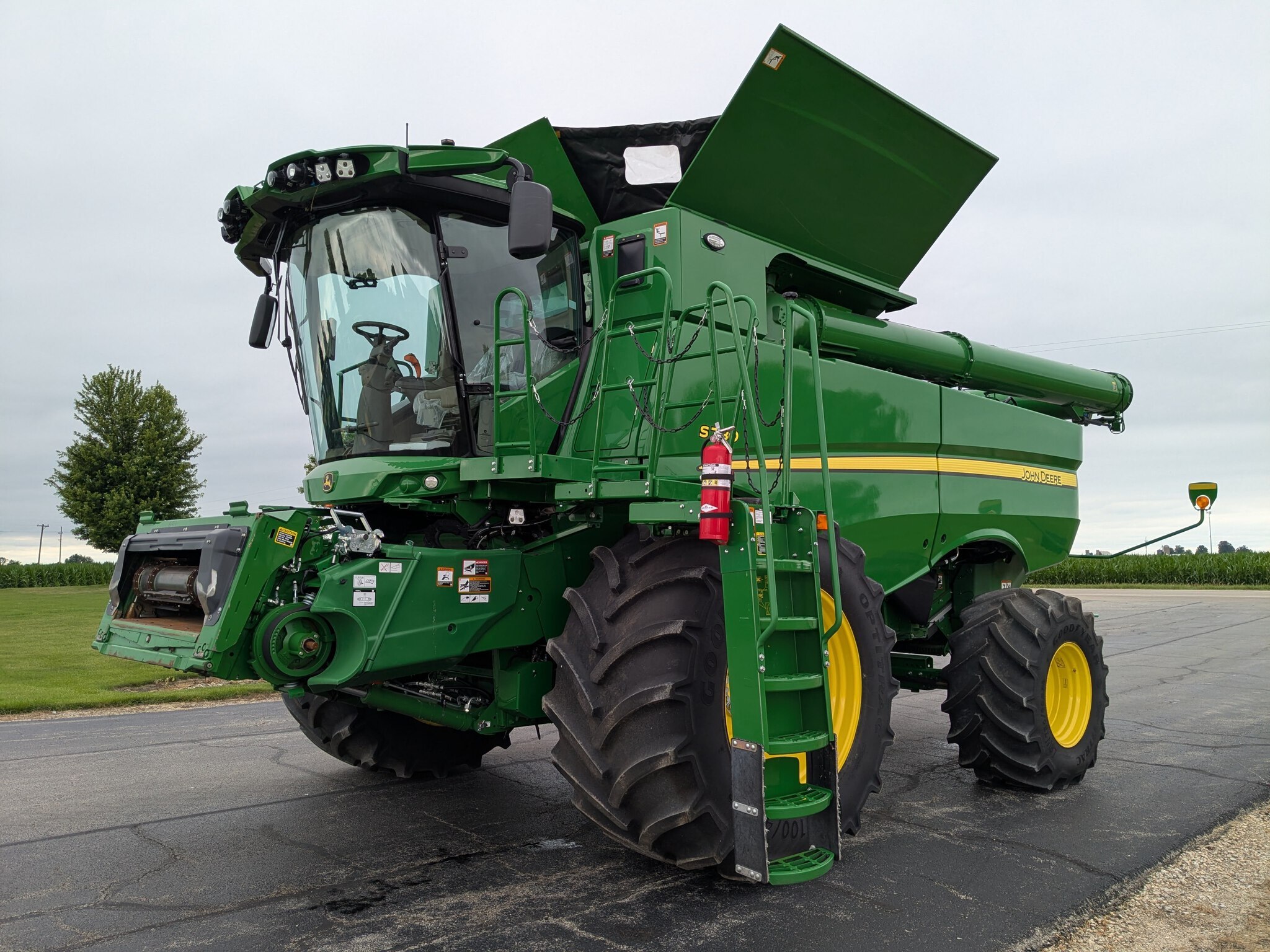 2023 John Deere S780 Combine