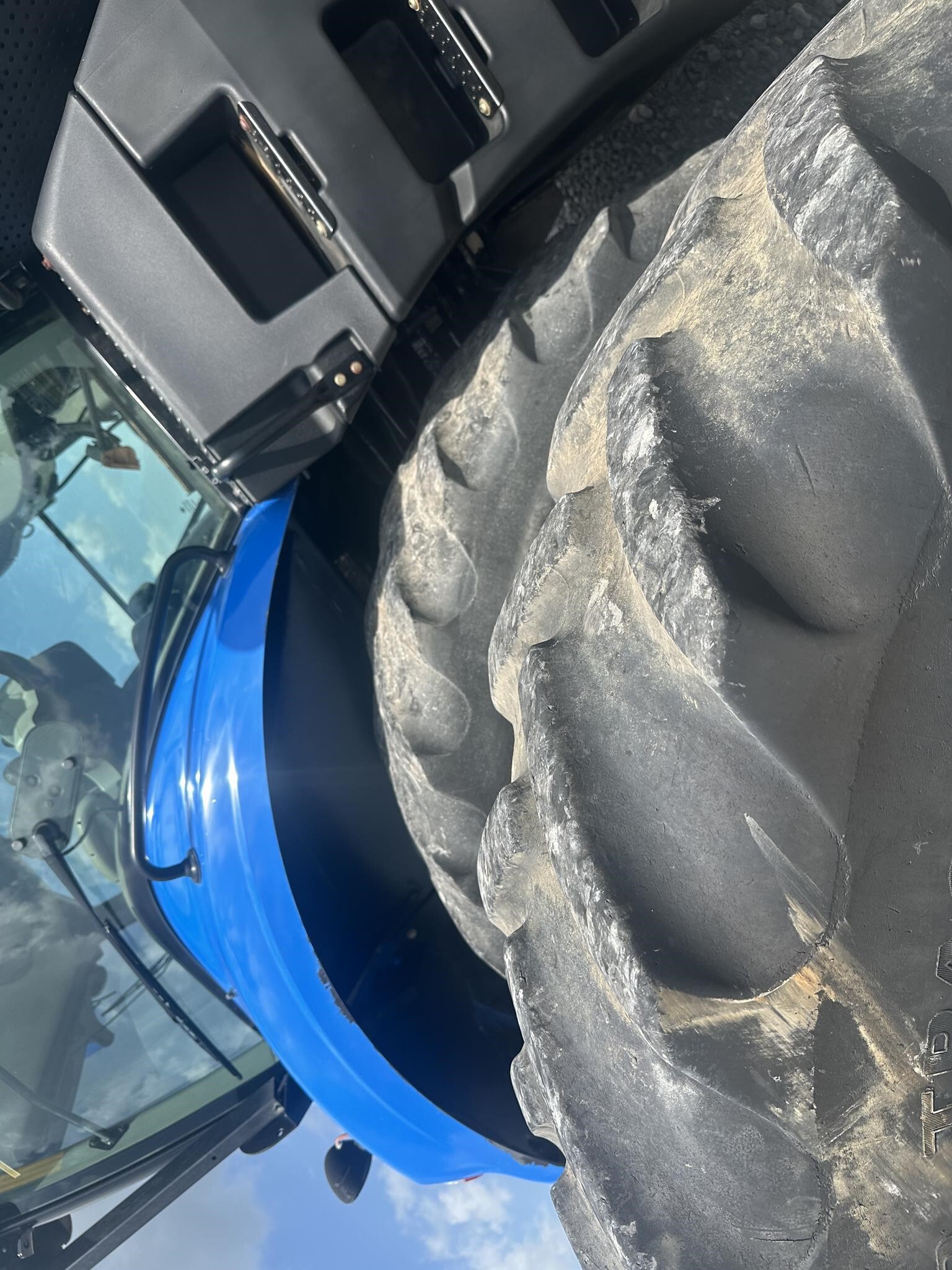 2015 New Holland T8.380 Tractor
