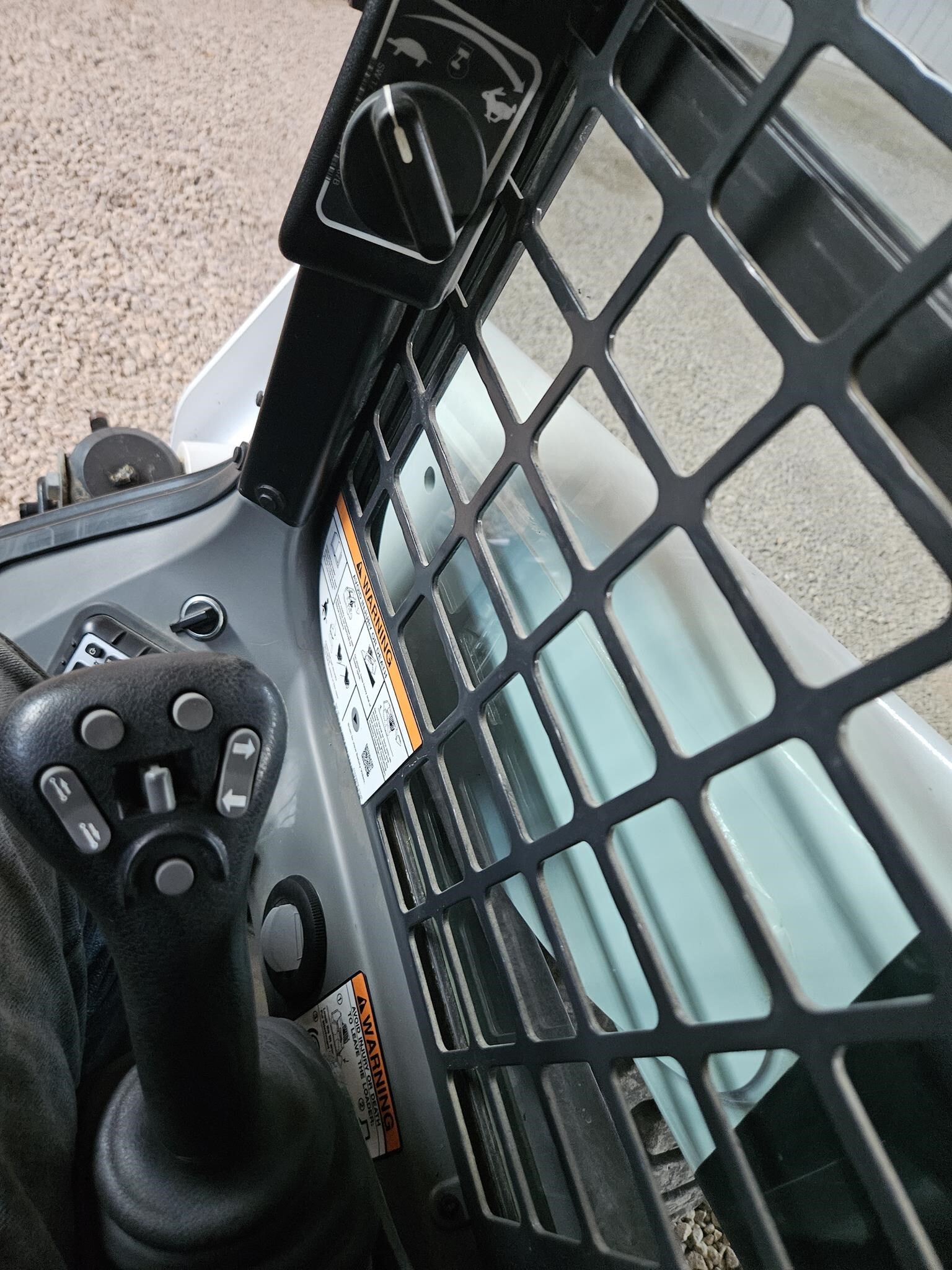 2018 Bobcat S850 Loaders and Lift