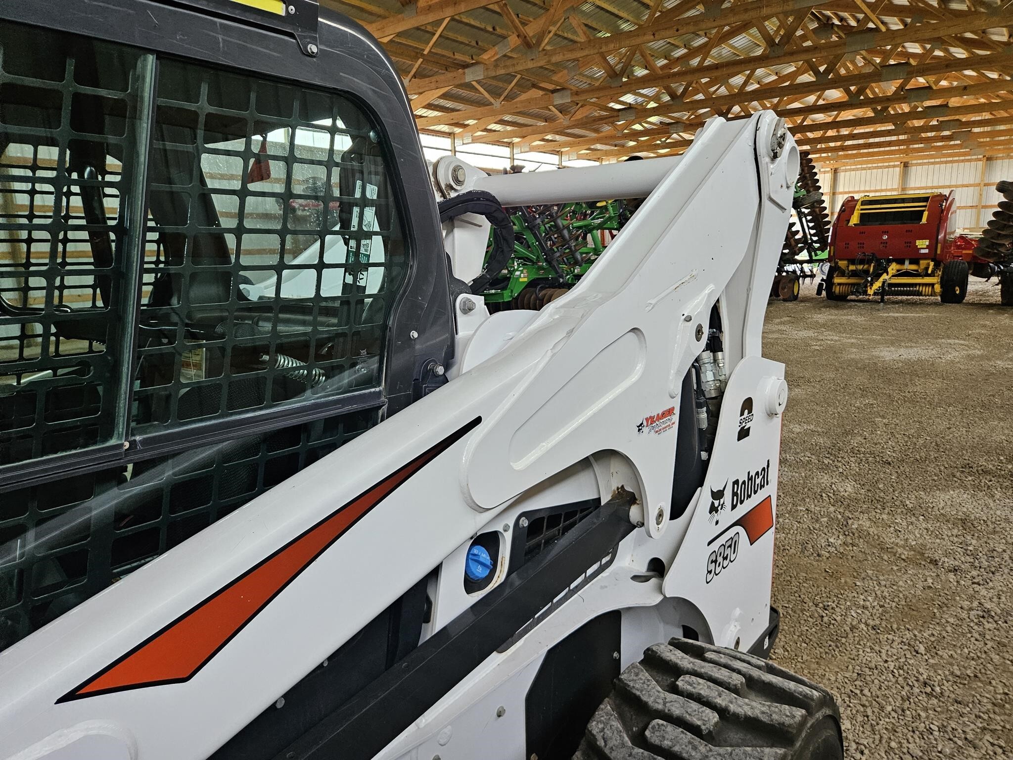 2018 Bobcat S850 Loaders and Lift