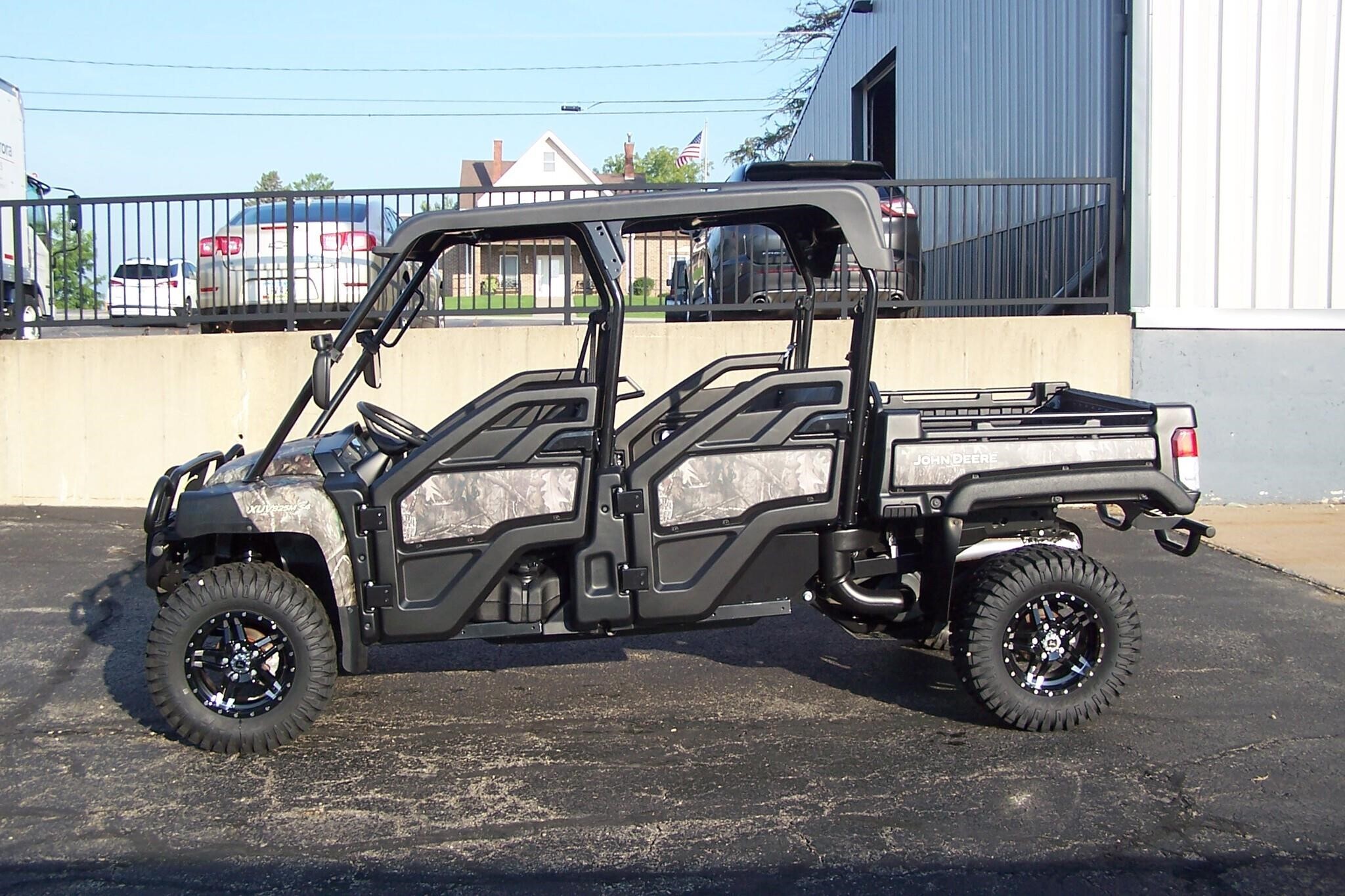 2024 John Deere XUV 825M S4 ATVs and Utility Vehicle