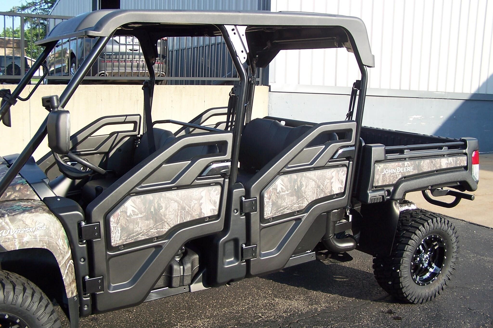 2024 John Deere XUV 825M S4 ATVs and Utility Vehicle