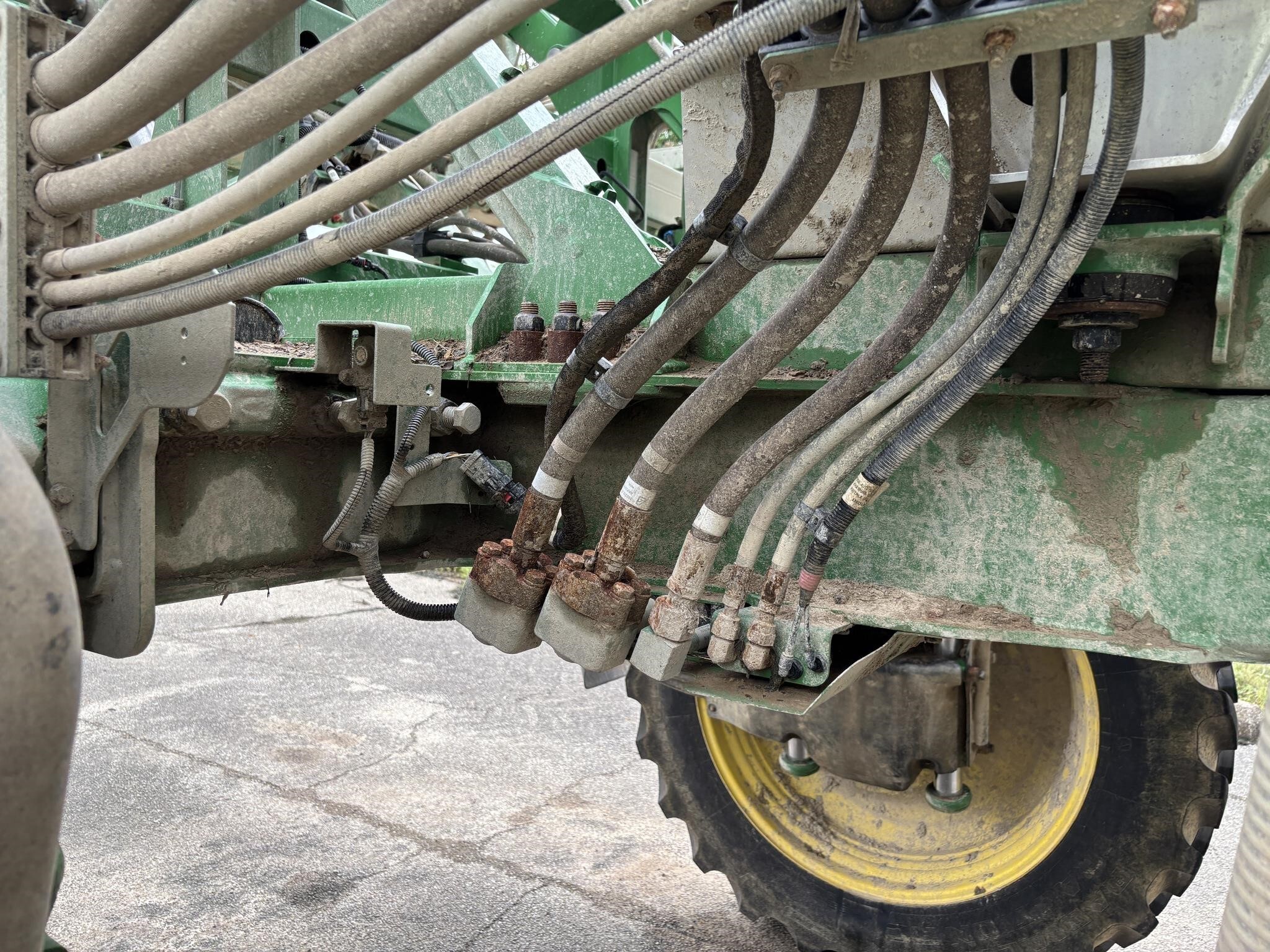 2025 John Deere 410R Self-Propelled Sprayer