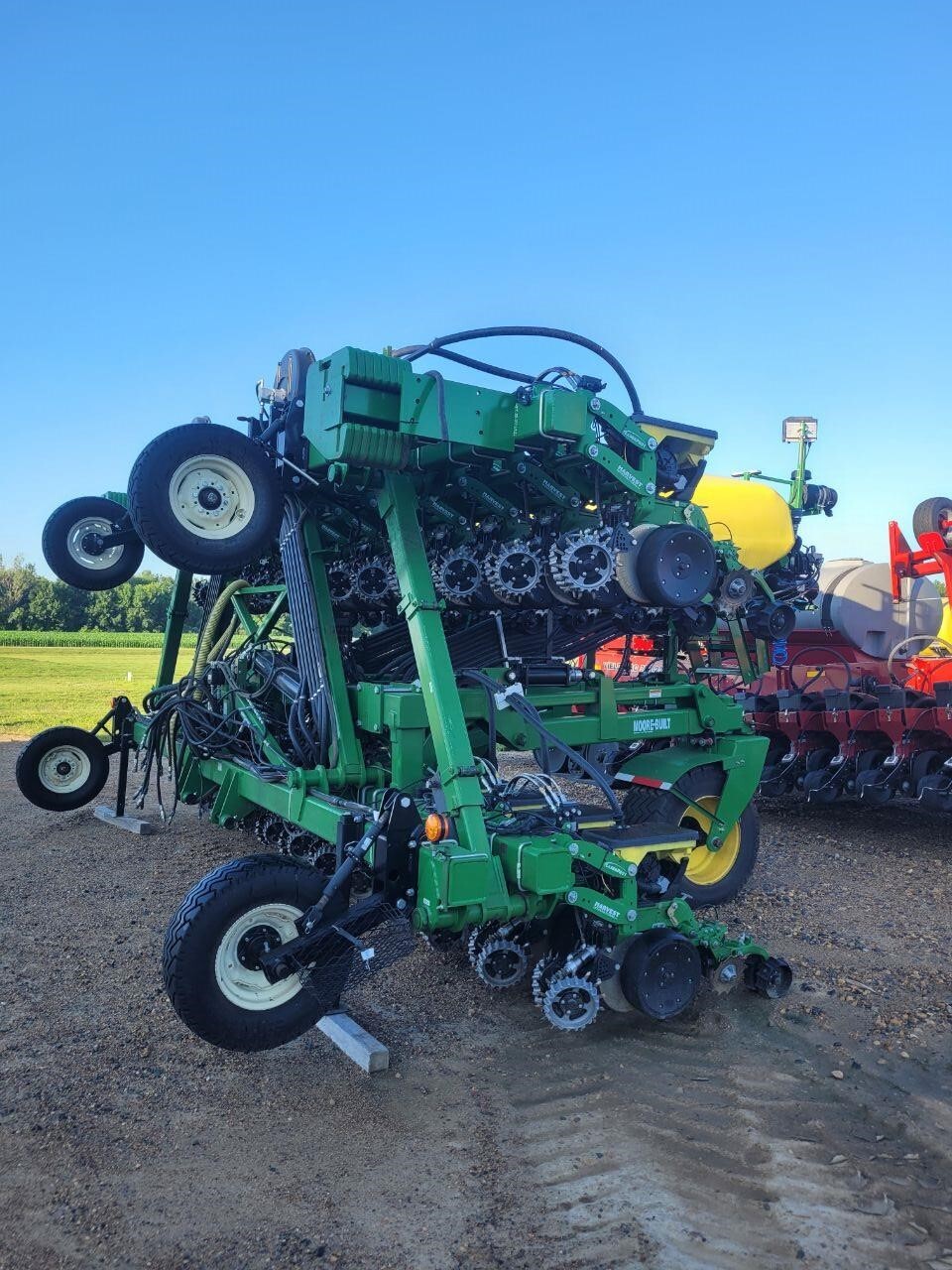 2021 Moore Built 24R22 Planter