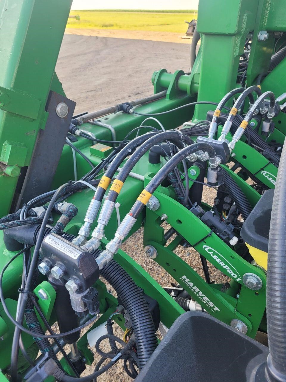 2021 Moore Built 24R22 Planter