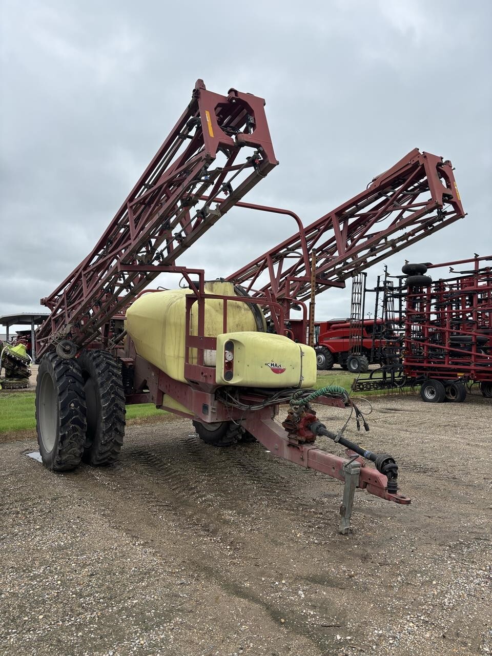 2004 Hardi Commander PLUS 4200 Pull-Type Sprayer