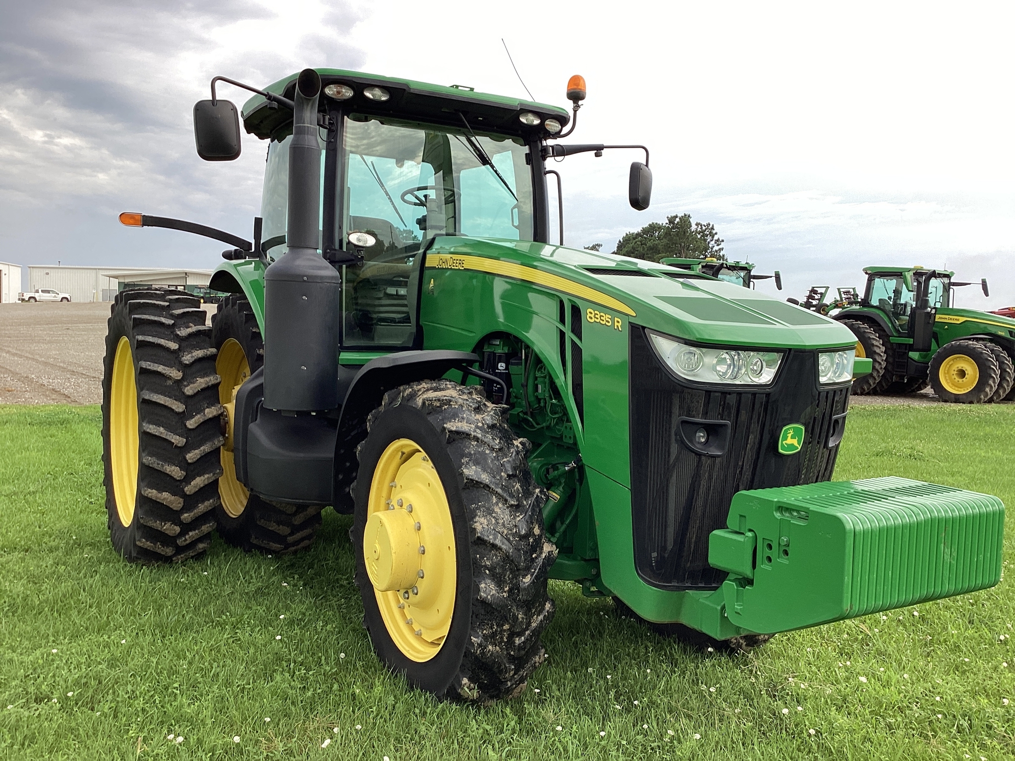 2012 John Deere 8335R Tractor