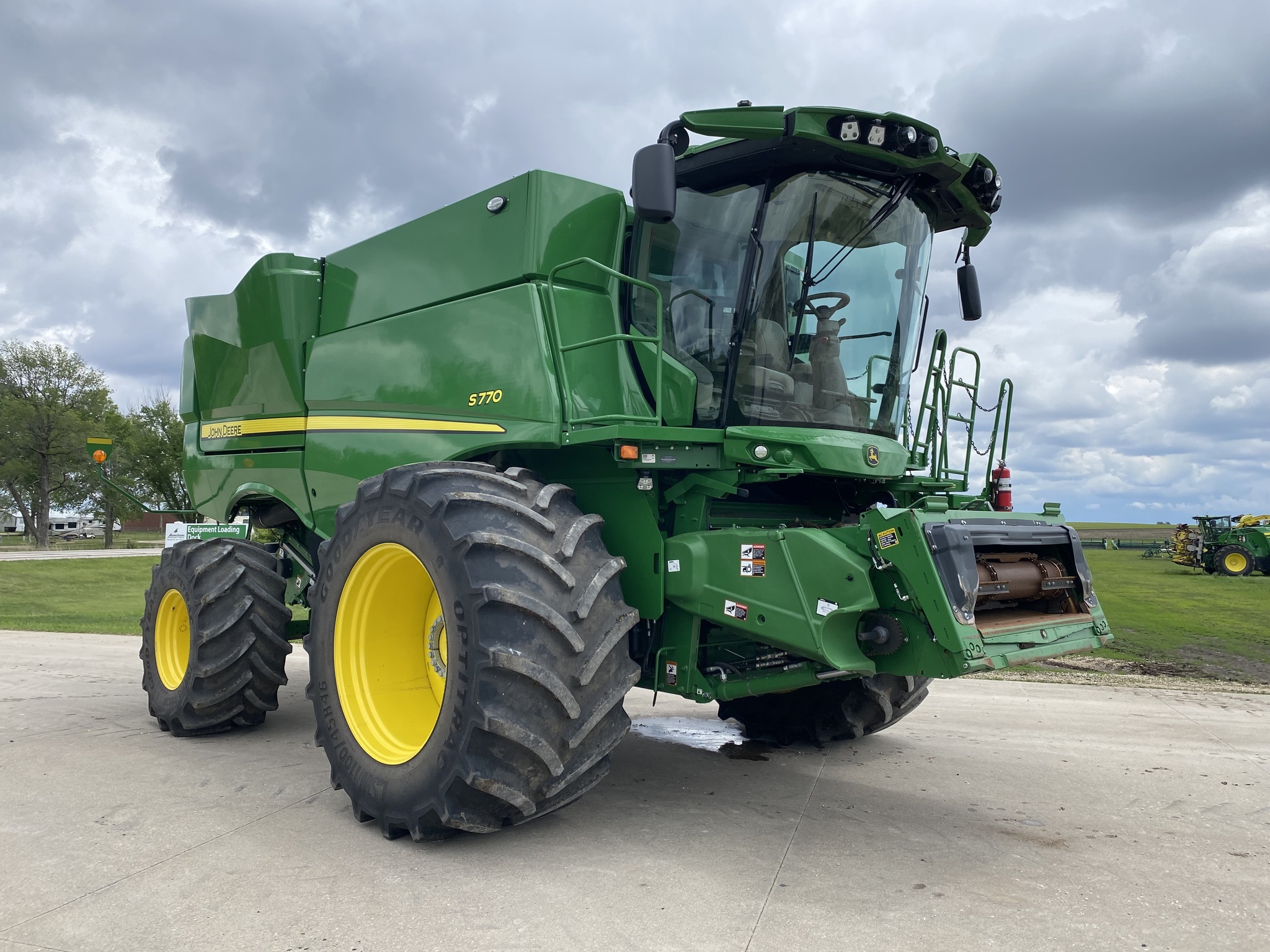 2024 John Deere S770 Combine