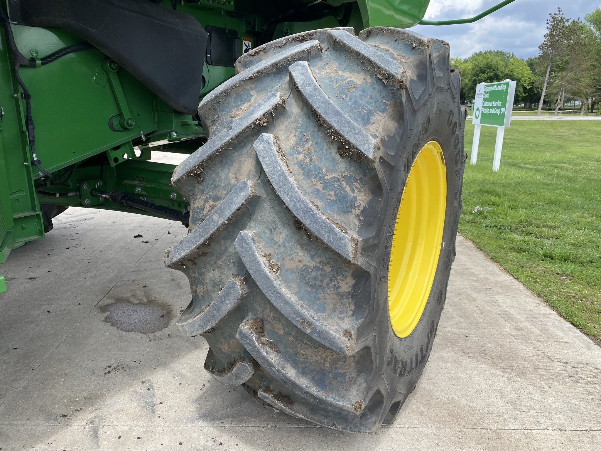 2024 John Deere S770 Combine