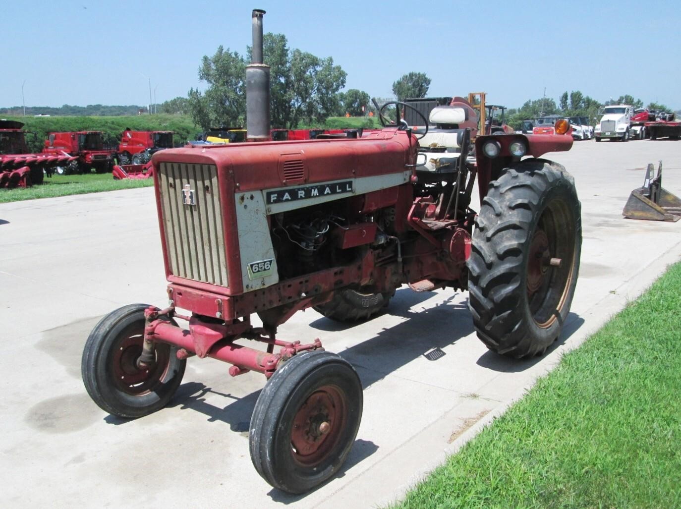 1967 International Harvester 656 Tractor