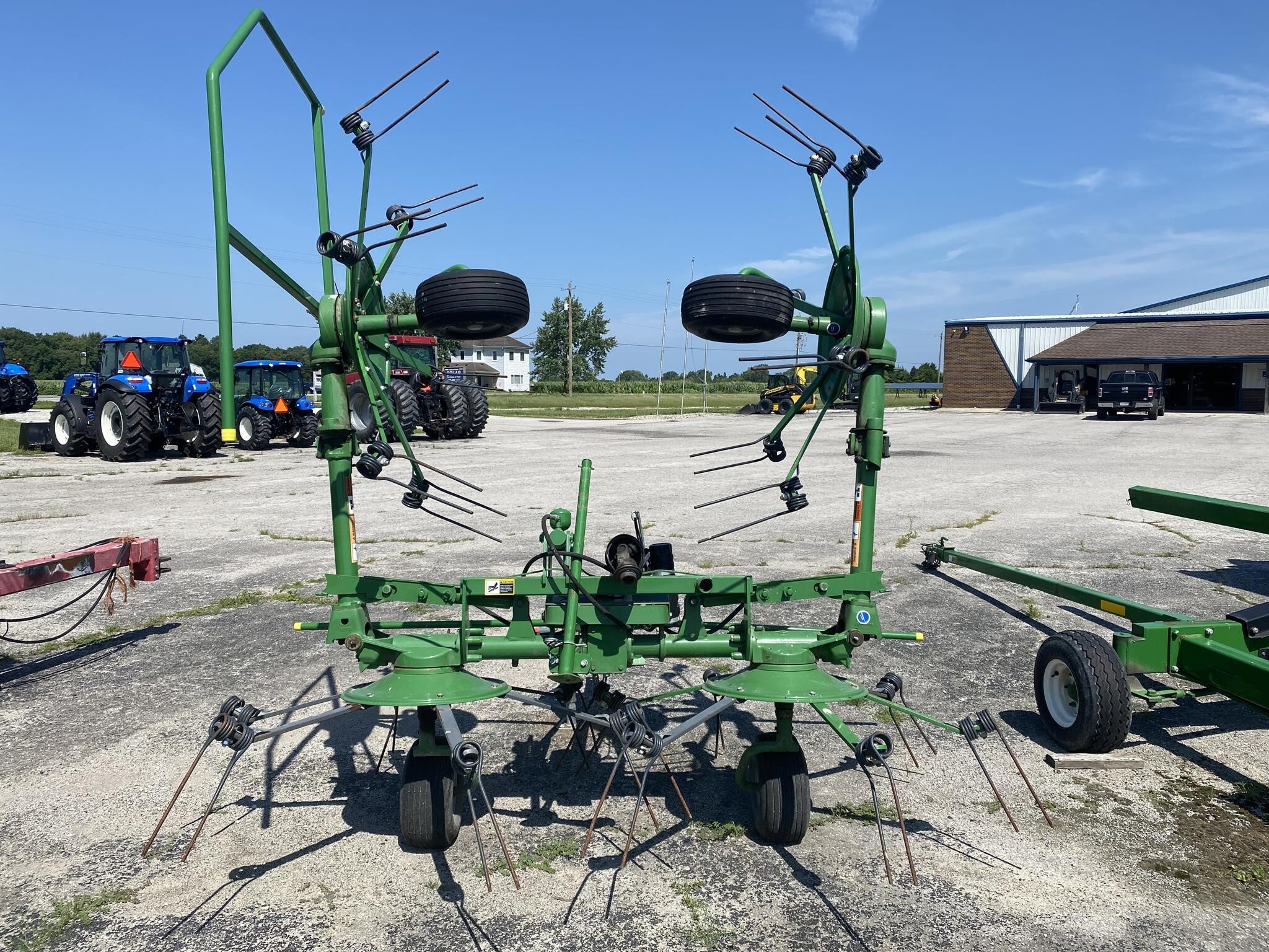  Frontier TD1316 Tedder