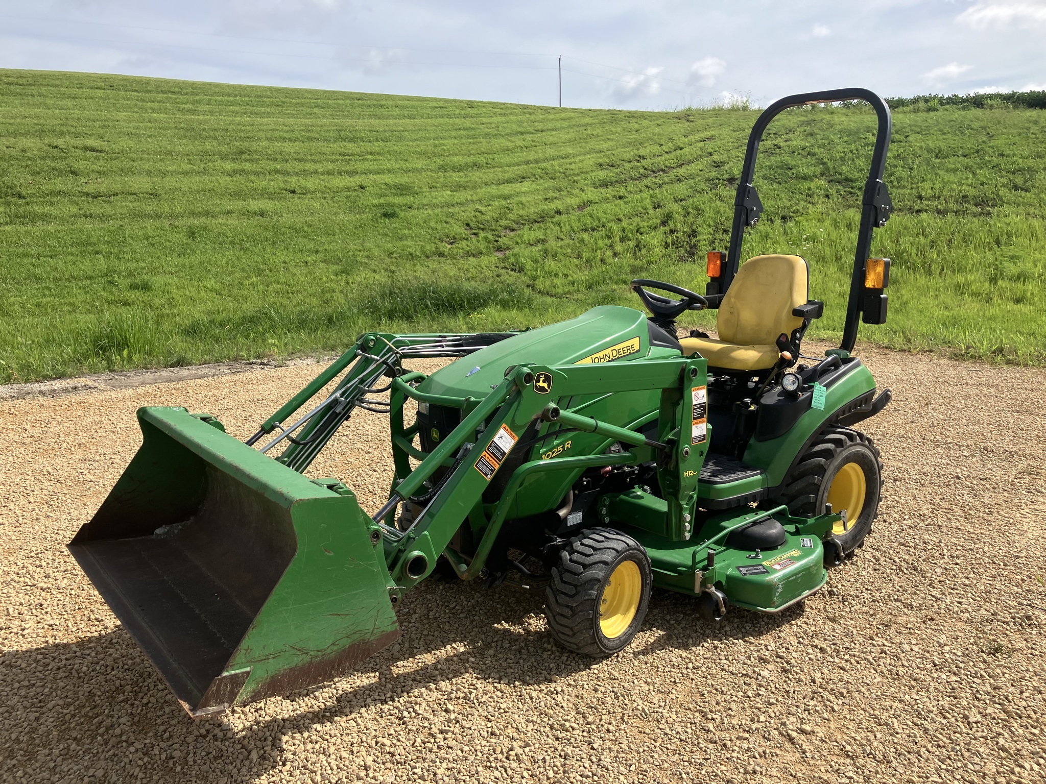 2013 John Deere 1025R Tractor