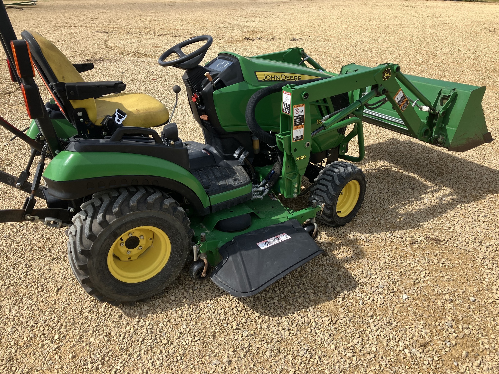 2013 John Deere 1025R Tractor