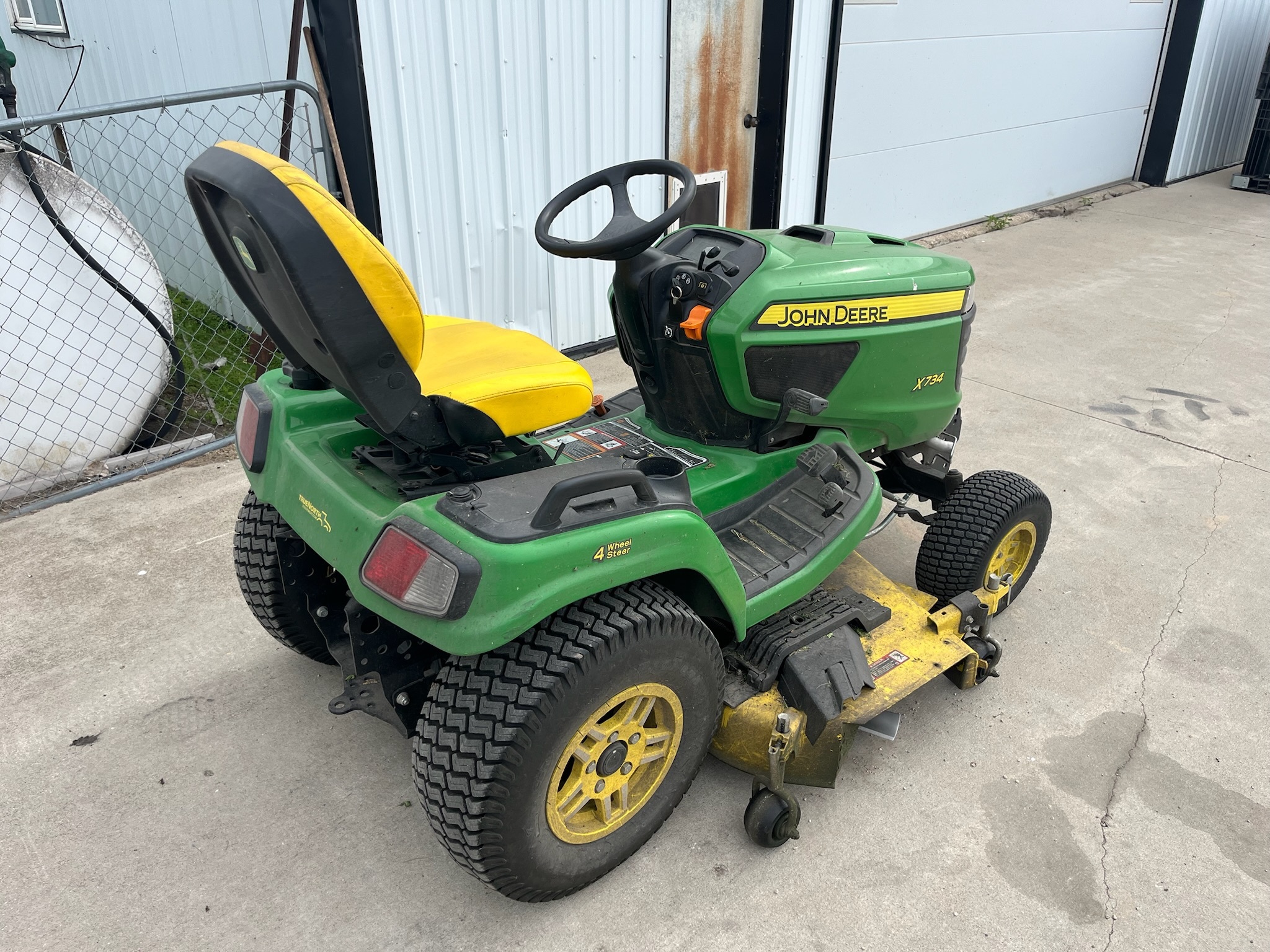 2022 John Deere X734 Lawn Mower