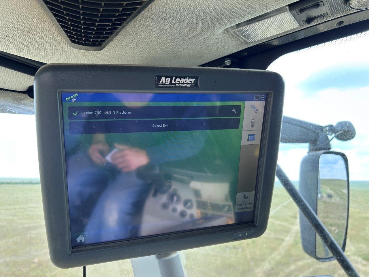 2011 Claas Lexion 750 Combine