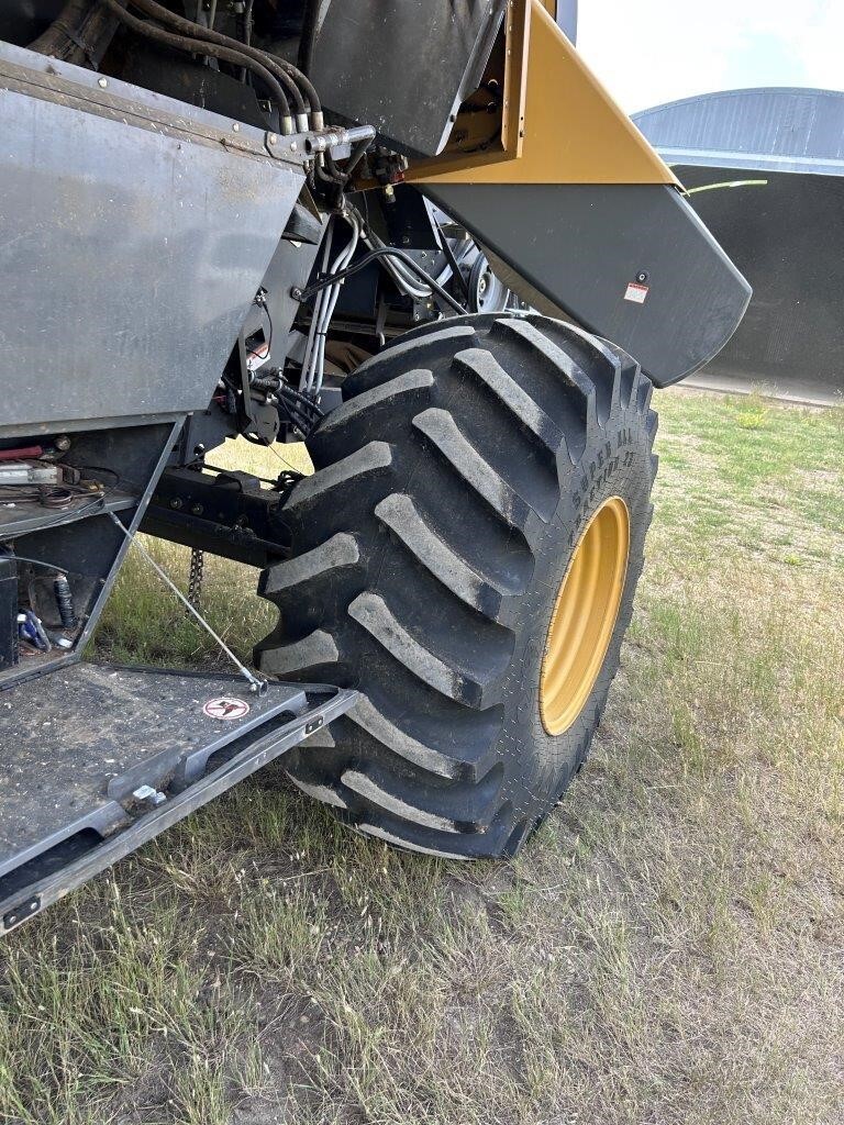 2011 Claas Lexion 750 Combine