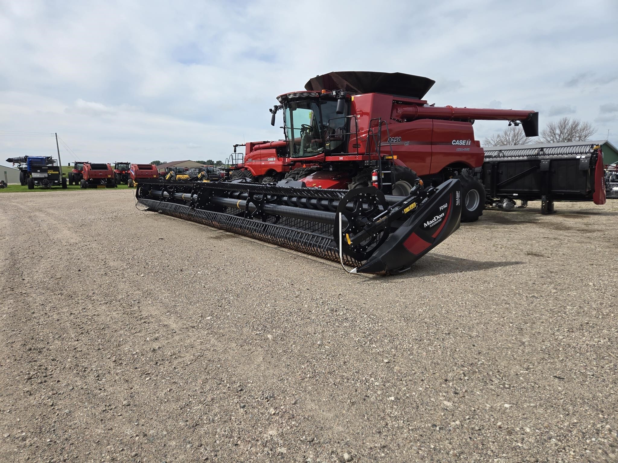 2022 MacDon FD140 Platform