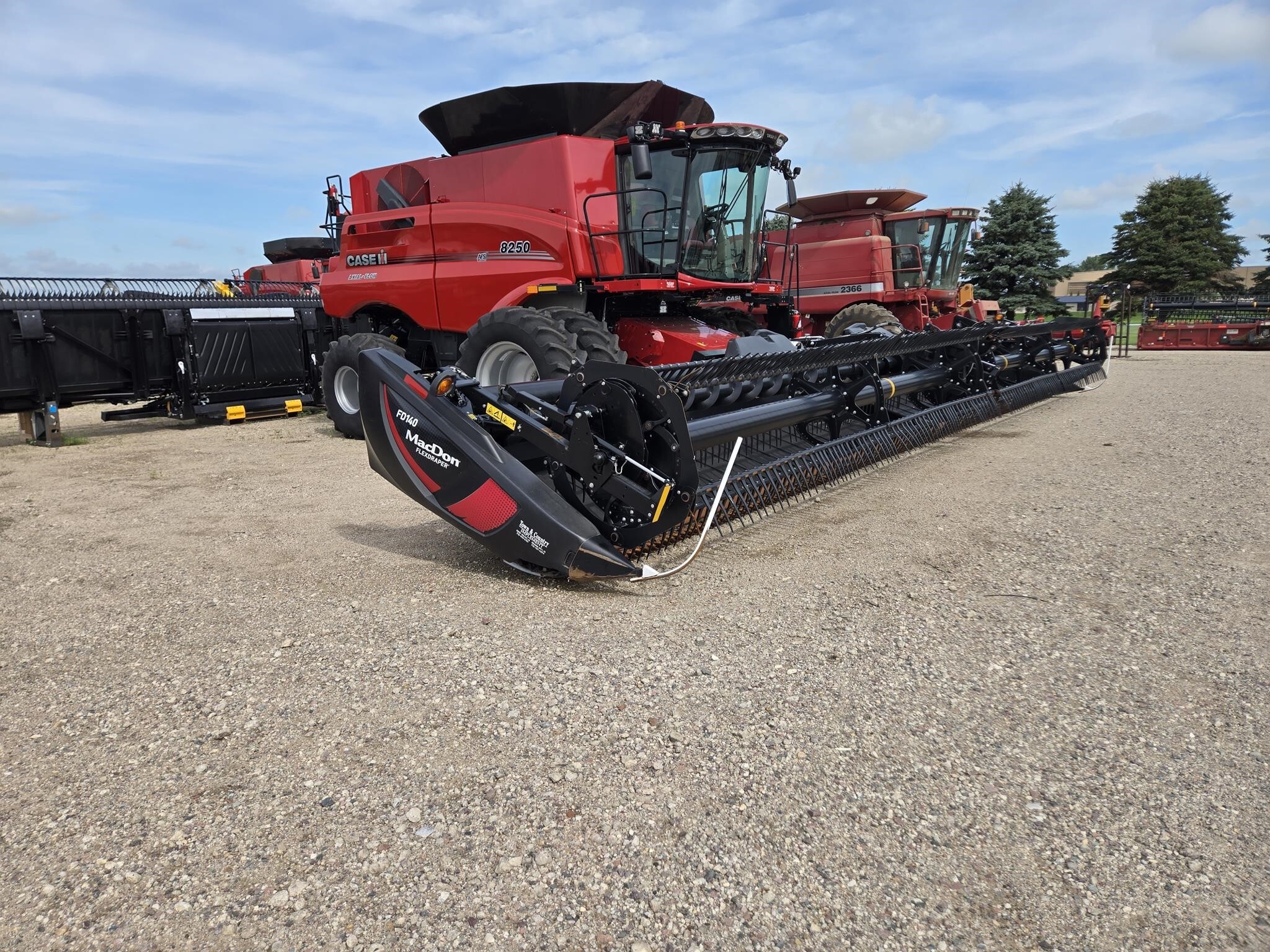 2022 MacDon FD140 Platform