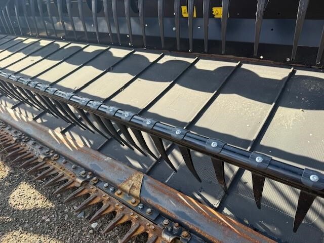 2022 MacDon FD140 Platform