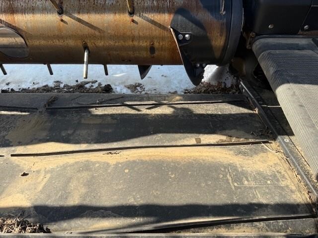 2022 MacDon FD140 Platform