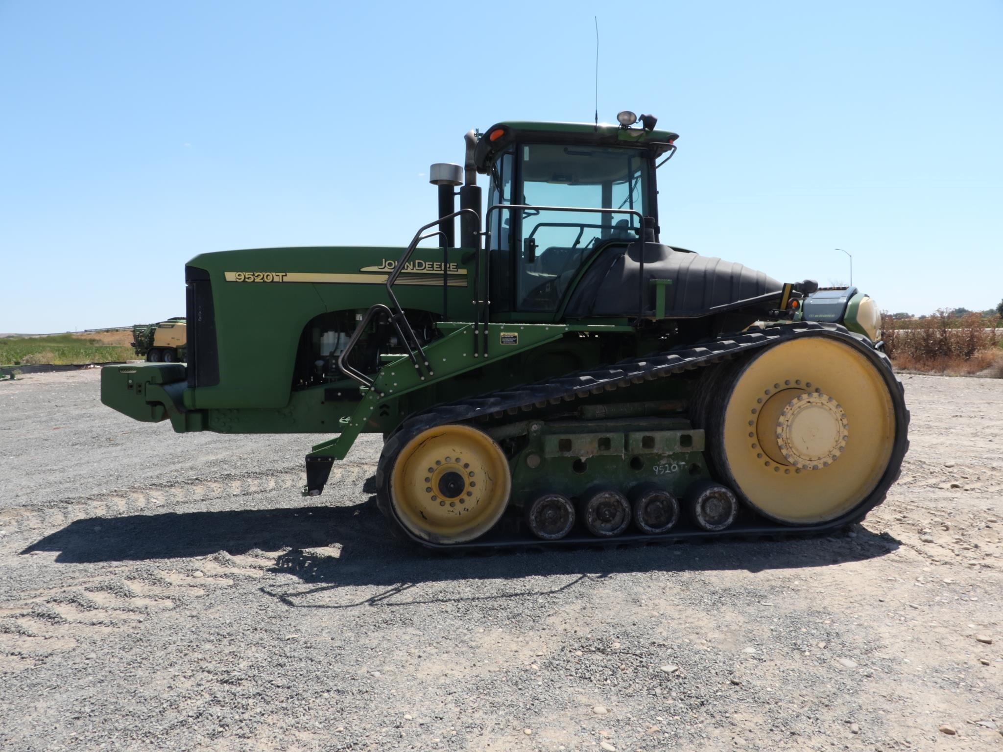 2006 John Deere 9520T Tractor