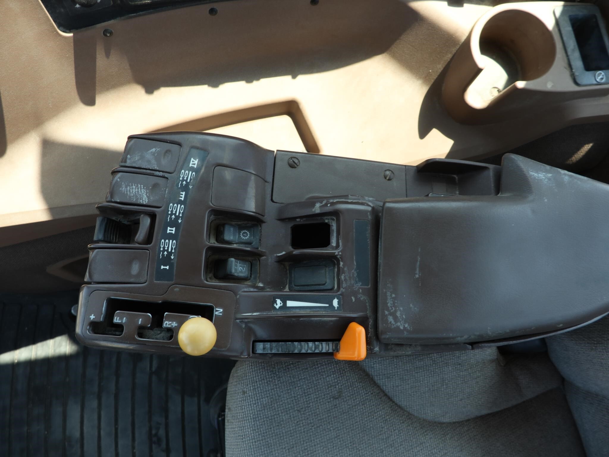 2006 John Deere 9520T Tractor