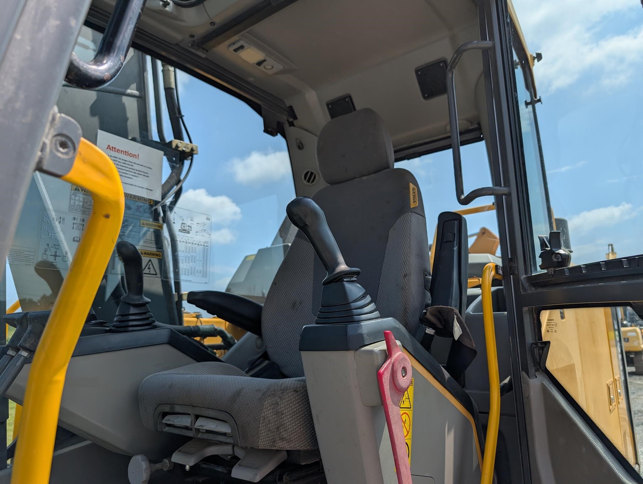 2016 Volvo EC160EL Excavator