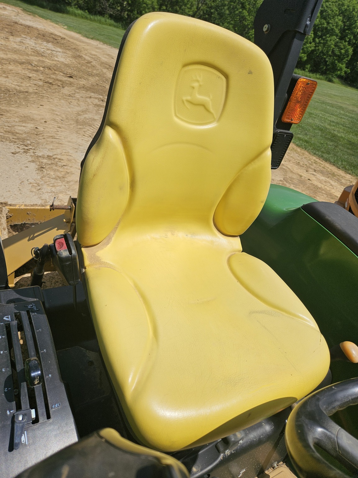 2012 John Deere 4320 Tractor
