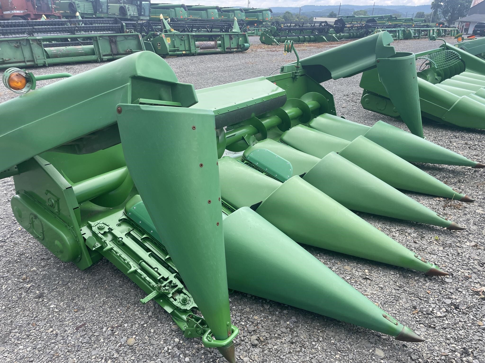 1998 John Deere 693 Corn Head