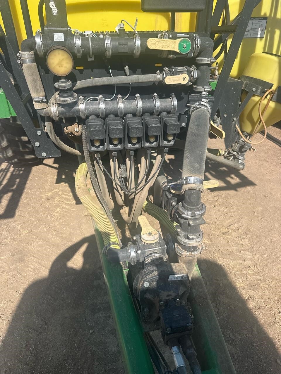 2013 Bestway Field Pro IV 1600 Pull-Type Sprayer