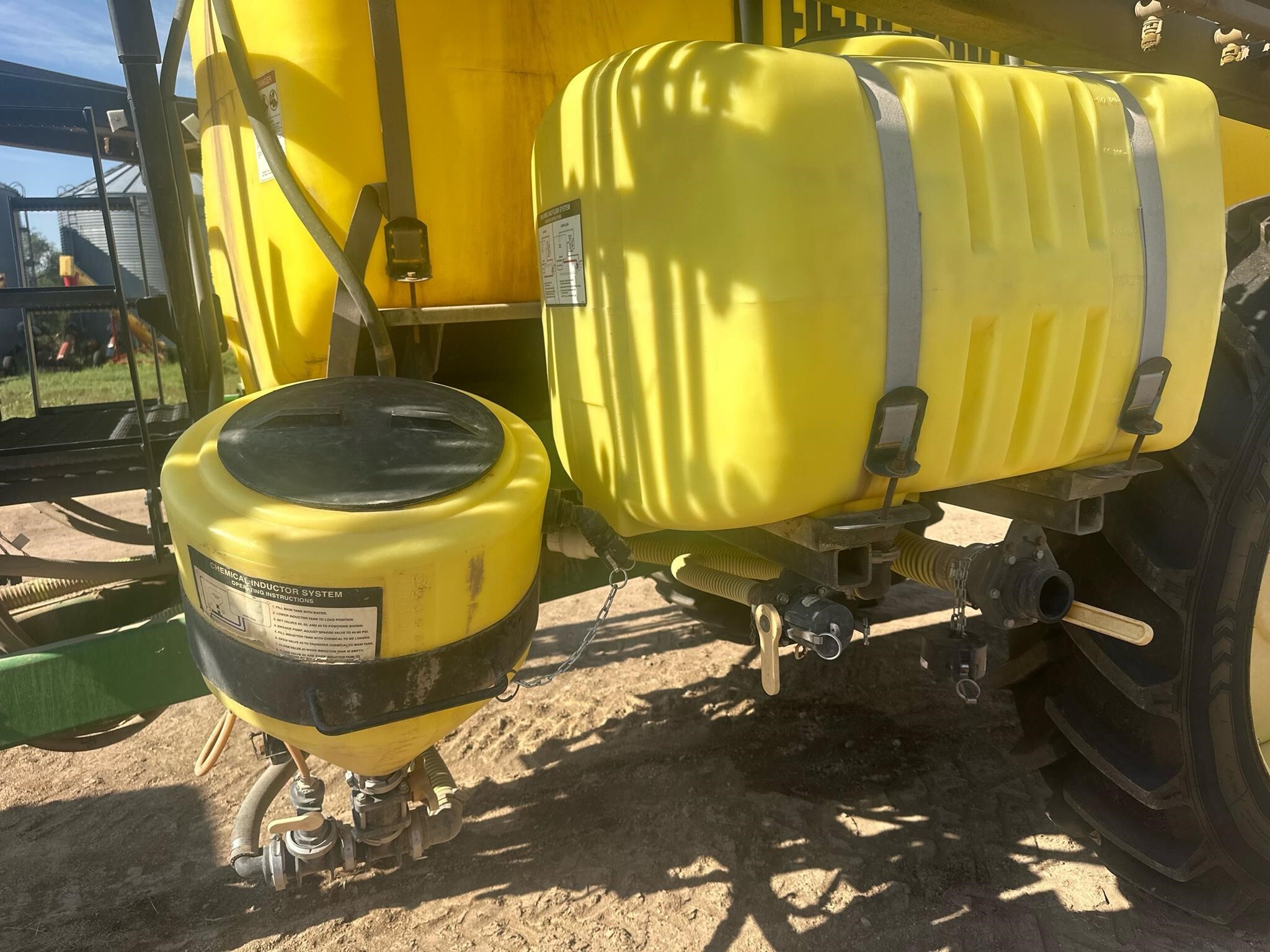 2013 Bestway Field Pro IV 1600 Pull-Type Sprayer