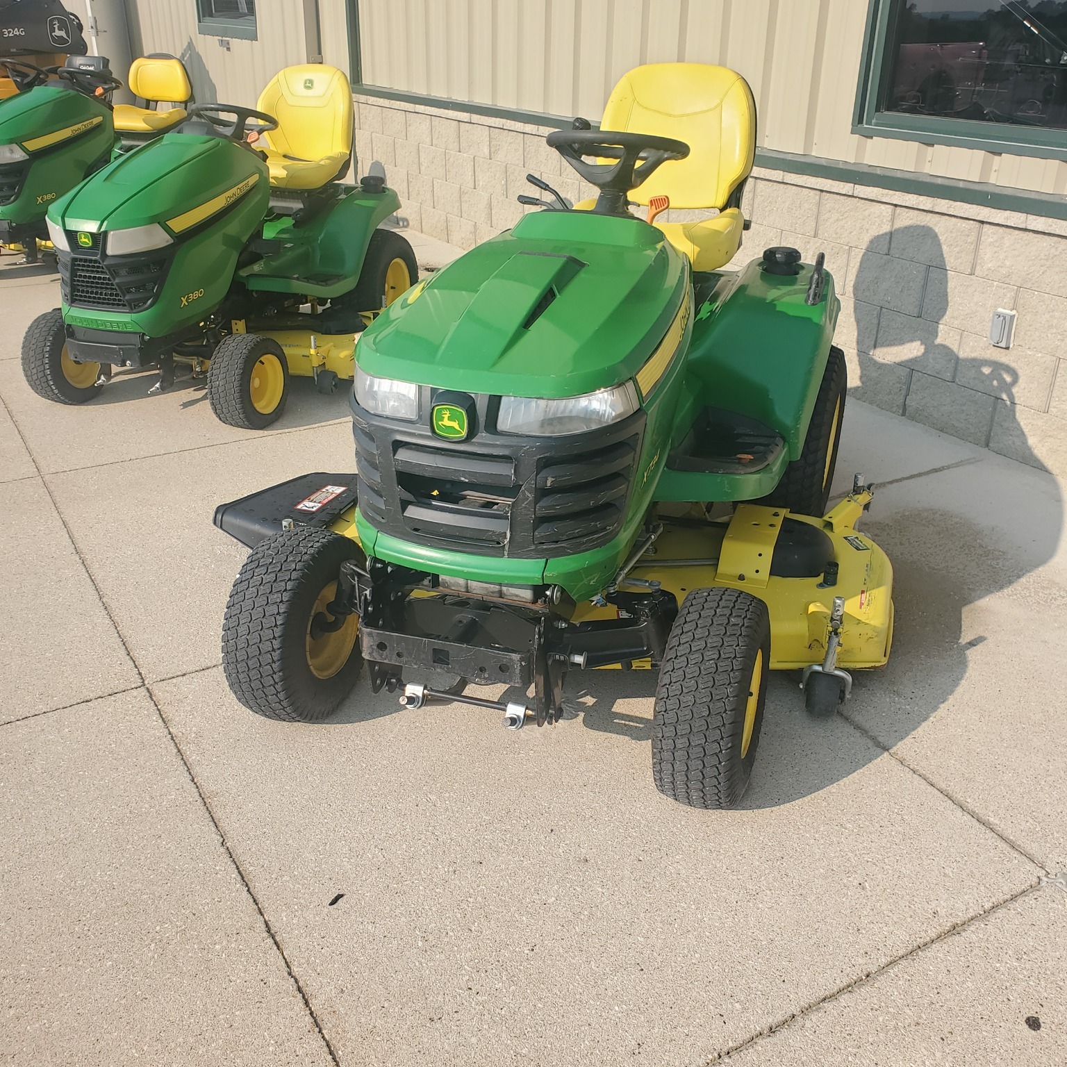 2015 John Deere X734 Lawn Mower