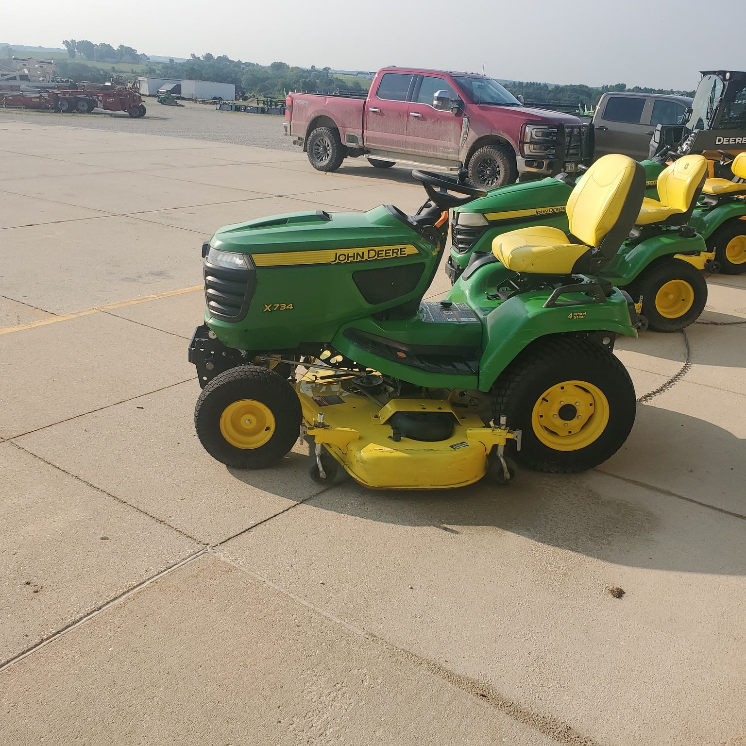 2015 John Deere X734 Lawn Mower