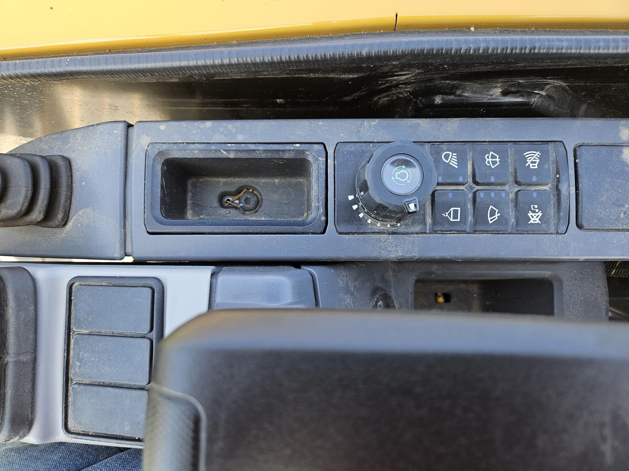 2023 Caterpillar 305CR Excavator