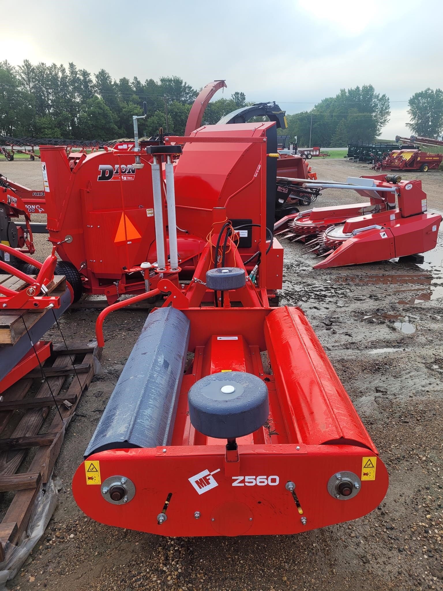 2025 Metal-Fach Z560 Bale Wrapper