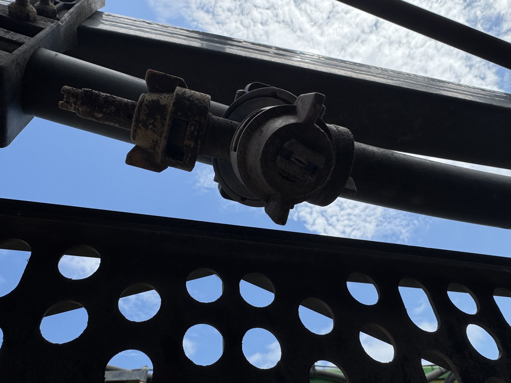 2001 Flexi-Coil S67 Pull-Type Sprayer