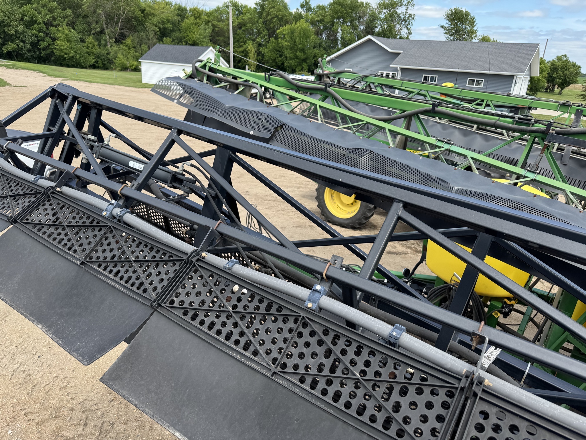 2001 Flexi-Coil S67 Pull-Type Sprayer